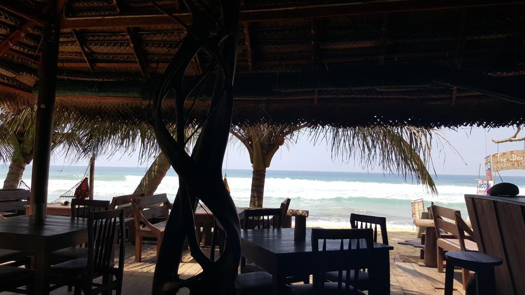 The Den Guest House Hikkaduwa Εξωτερικό φωτογραφία
