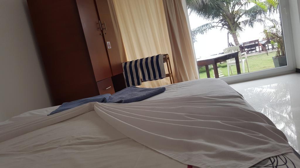 The Den Guest House Hikkaduwa Εξωτερικό φωτογραφία