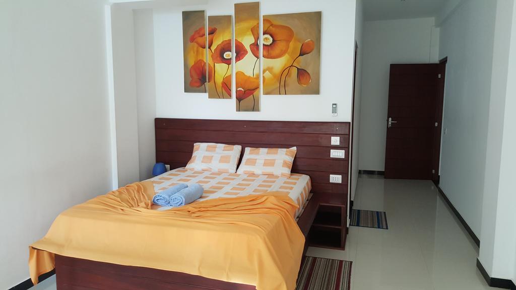 The Den Guest House Hikkaduwa Εξωτερικό φωτογραφία