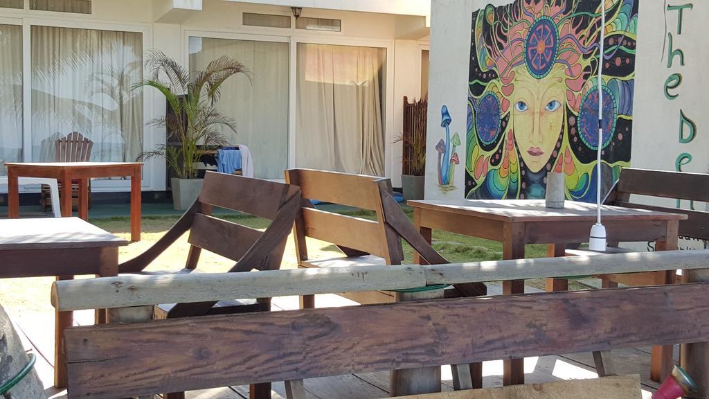 The Den Guest House Hikkaduwa Εξωτερικό φωτογραφία