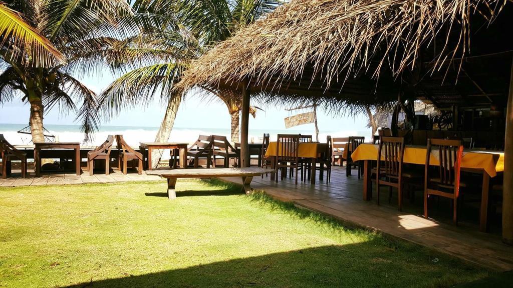The Den Guest House Hikkaduwa Εξωτερικό φωτογραφία